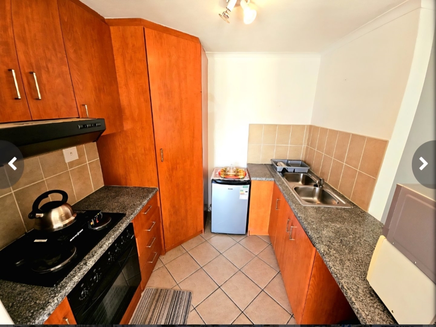 To Let 2 Bedroom Property for Rent in Gordons Bay Central Western Cape
